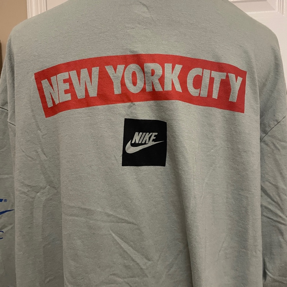 Nike Gray and Red Long Sleeve Tees